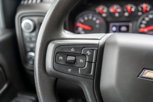 Used 2024  Chevrolet Custom image 23