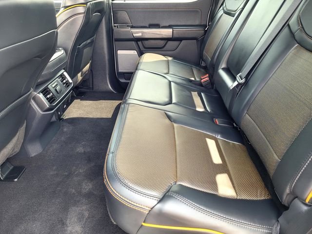 Used 2023  Ford Tremor image 12