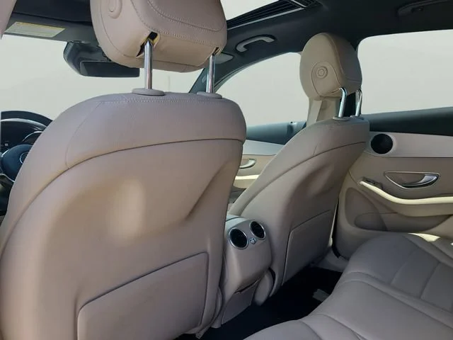 Used 2023 White Mercedes-Benz GLC 300 image 11