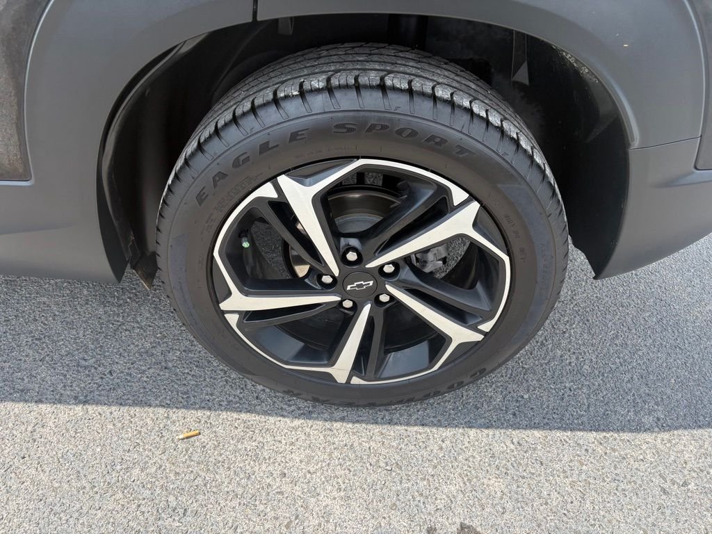 Used 2023 Black Chevrolet RS image 7