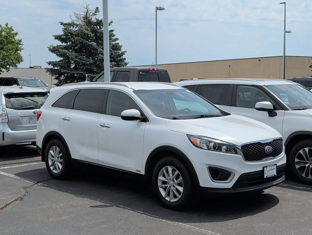Used 2017 Kia Sorento LX with VIN 5XYPGDA30HG257787 for sale in Minneapolis, Minnesota