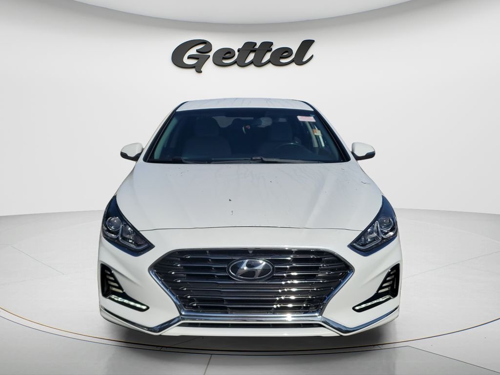 Used 2018 White Hyundai SEL image 2