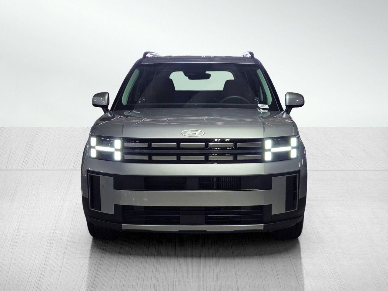 New 2026 Shimmering Silver Hyundai SEL image 2