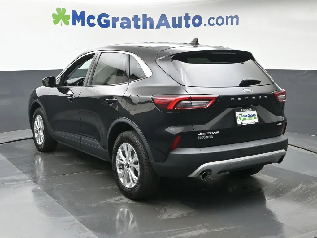 Used 2023 Black Ford Active image 25