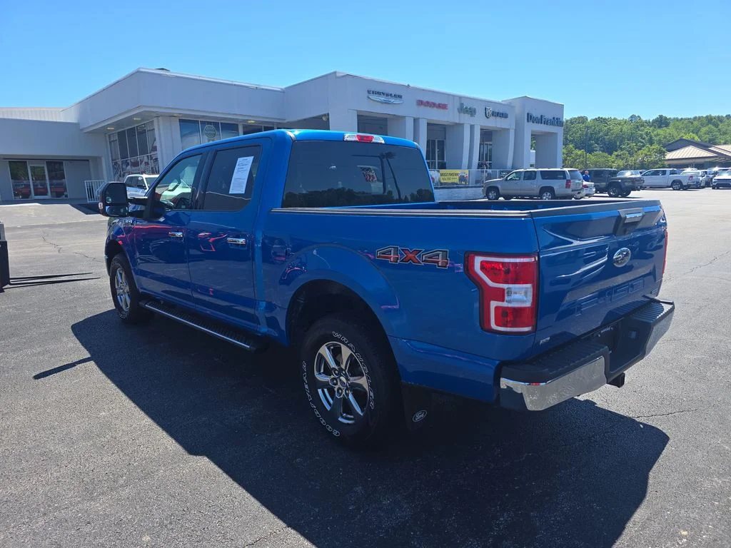 Used 2020 Blue Ford XLT image 3