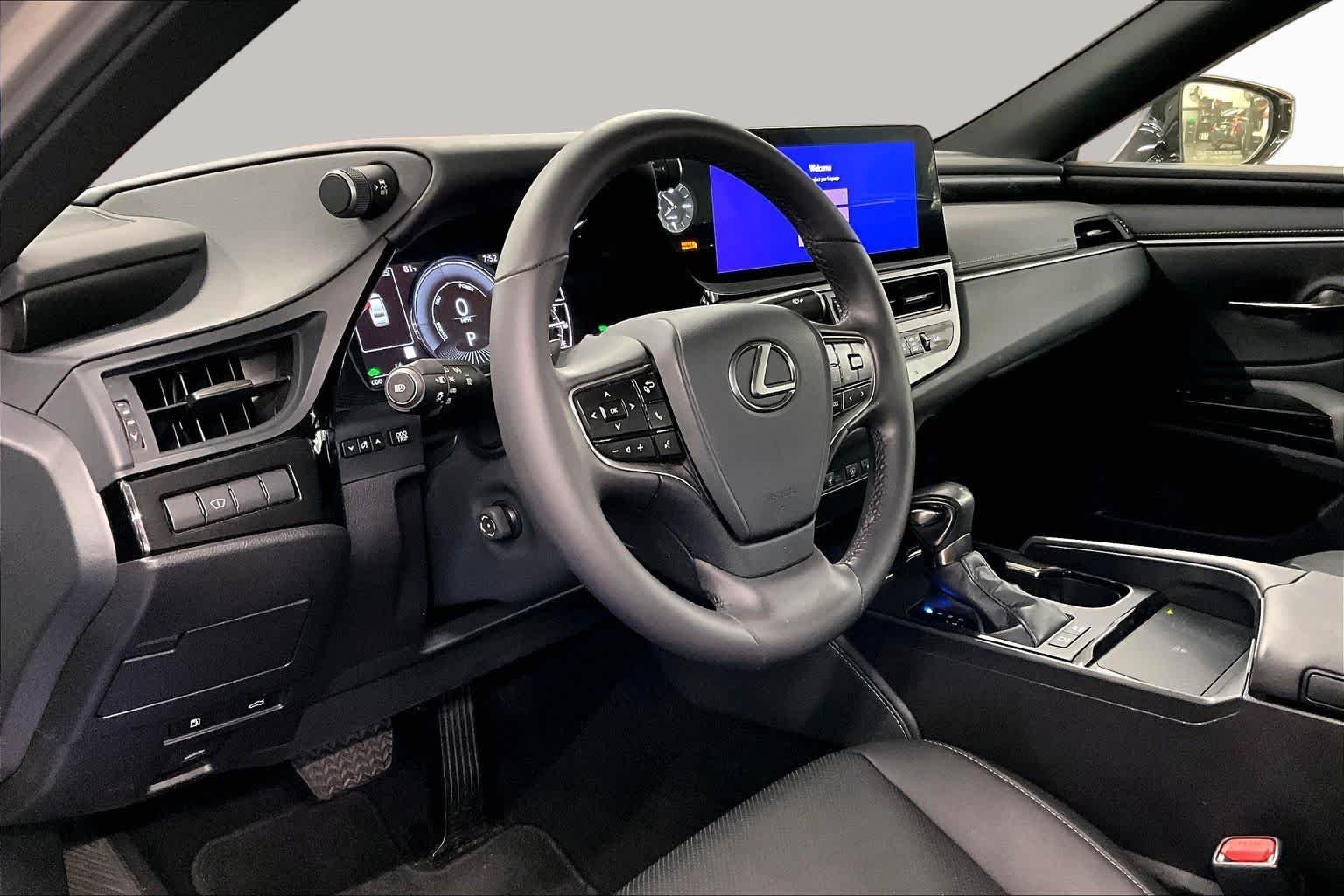 Certified Used 2024 Moonbeam Beige Metallic Lexus  image 18