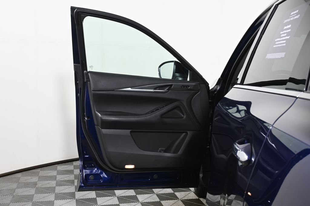 Certified Used 2023 Blue INFINITI LUXE image 27