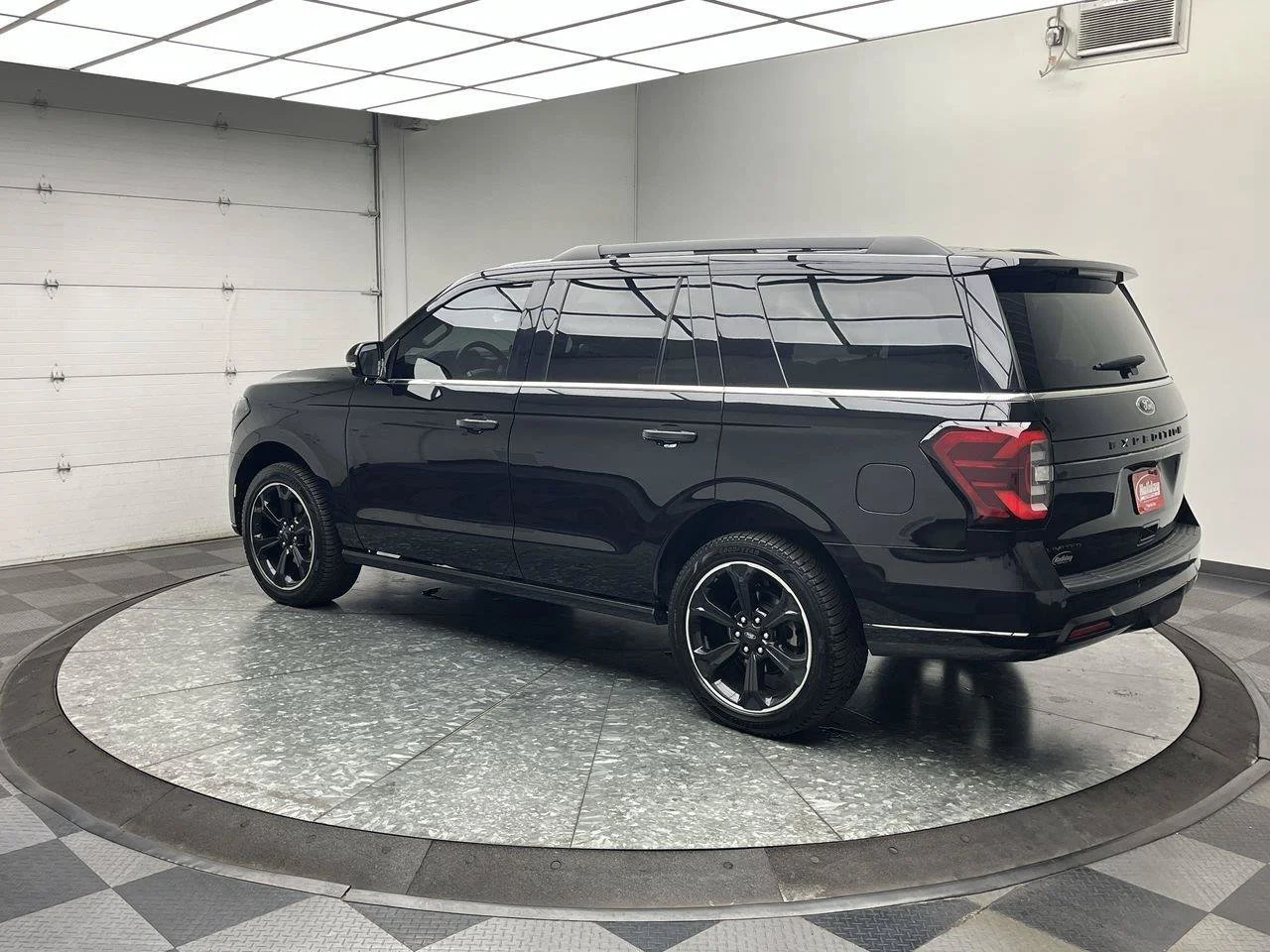 Used 2022 Black Ford Limited image 2
