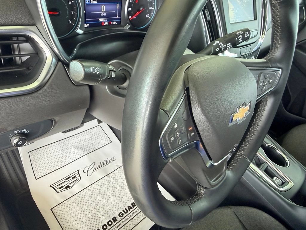 Used 2024 Lakeshore Blue Metallic Chevrolet LT image 19