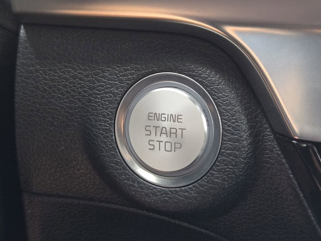 Used 2024 Silver Kia SX image 16