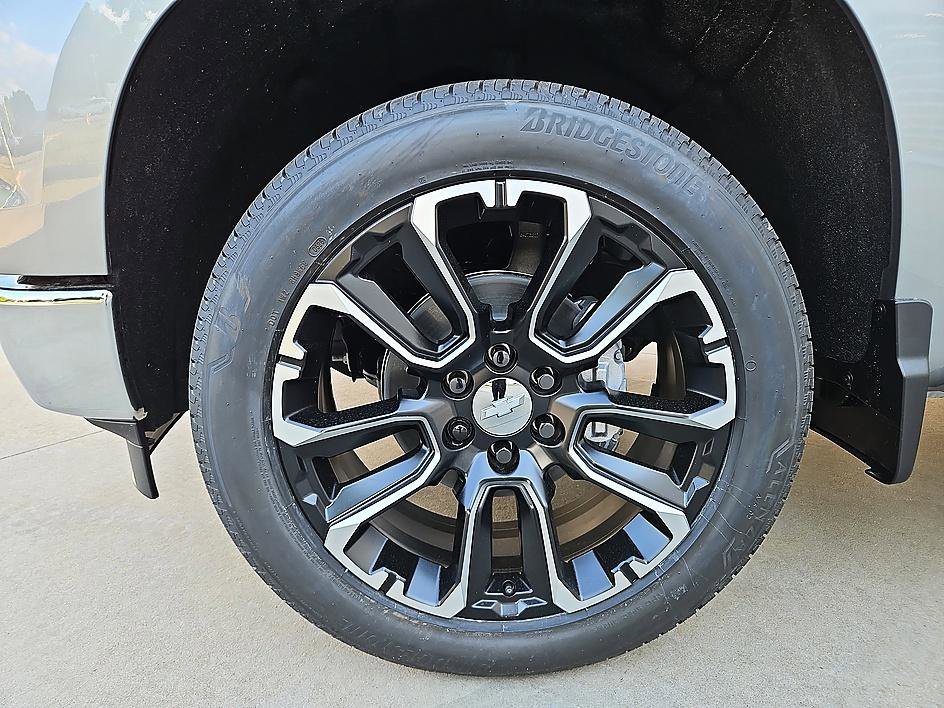 2026 Chevrolet Silverado 1500 LT - Photo 9
