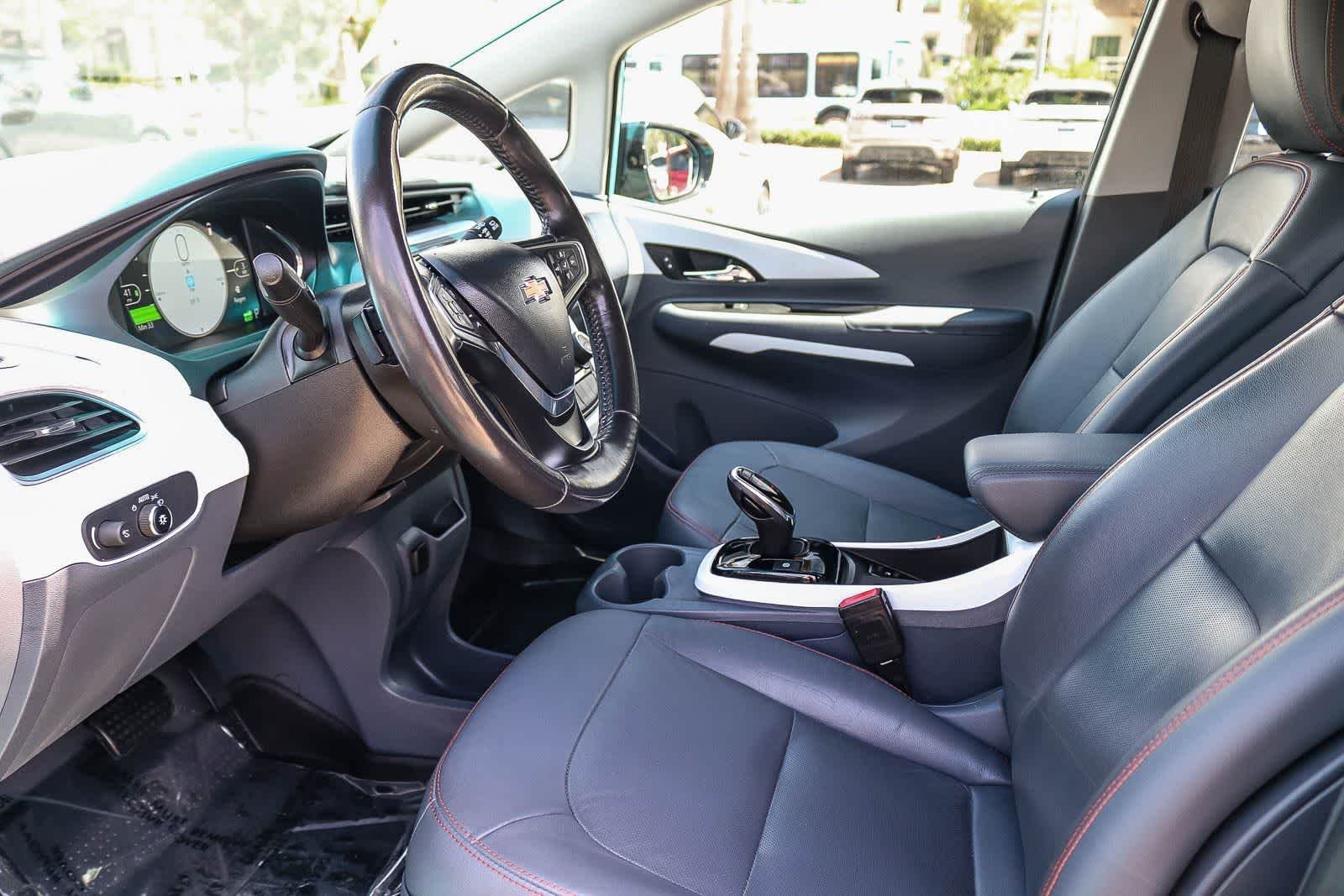 Used 2020 Oasis Blue Chevrolet Premier image 18