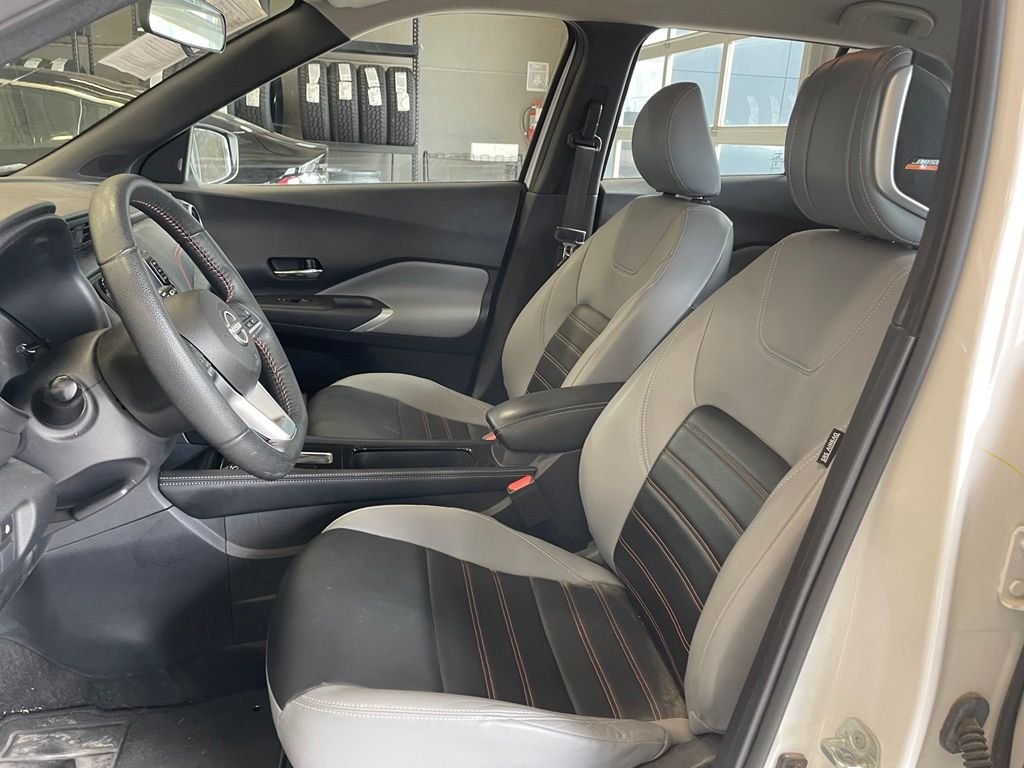 Used 2024 White Nissan SR image 9