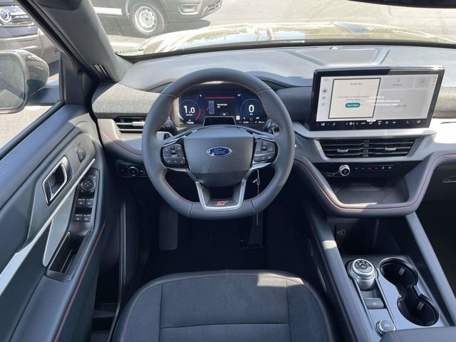 New 2026 Agate Black Metallic Ford ST image 9