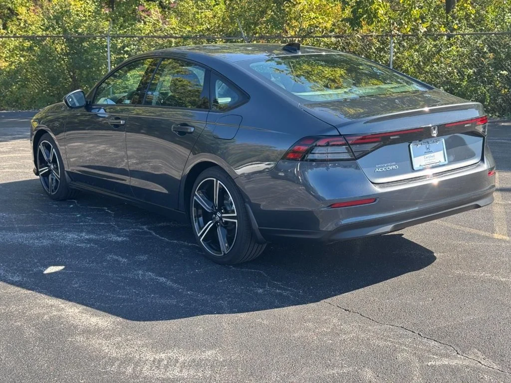 Certified Used 2026  Honda SE image 7