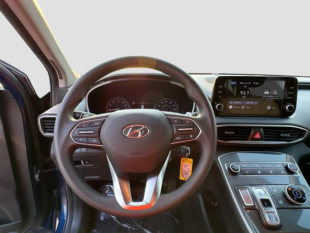 Used 2023 Stormy Sea Hyundai SE image 10