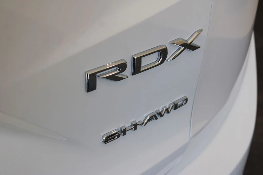 New 2026 Platinum White Pearl Acura Technology Package image 33