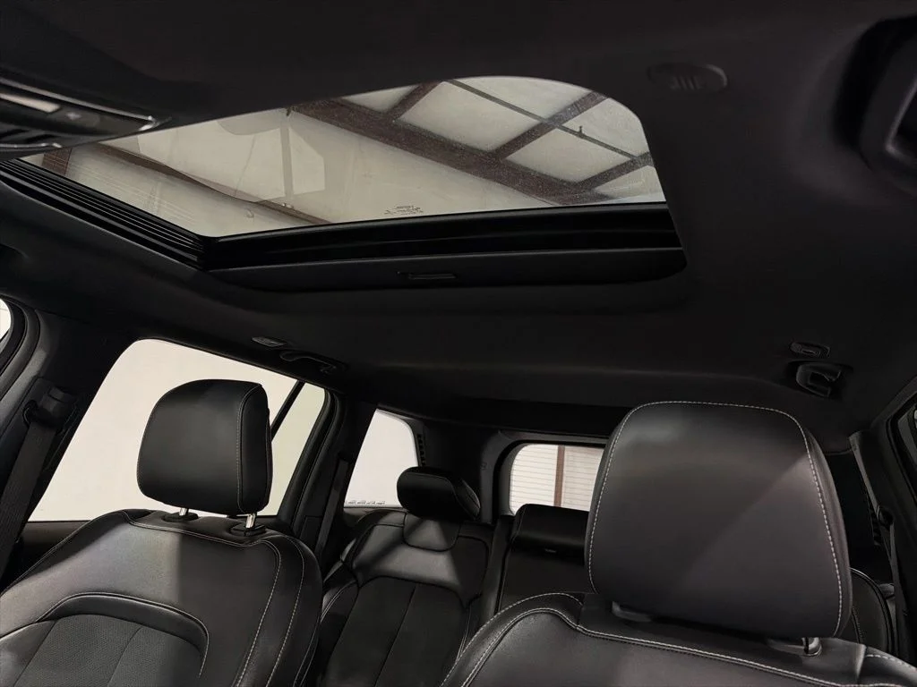 Used 2023 Gray Jeep Altitude X image 24