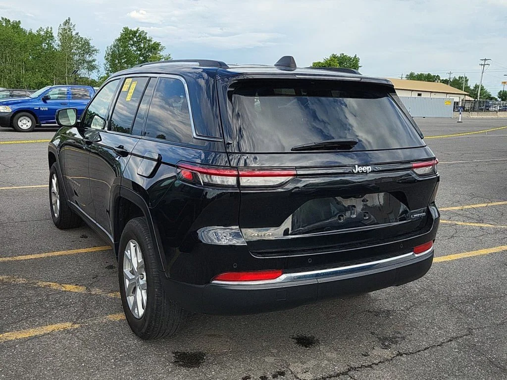 Used 2023 Black Jeep Limited image 4