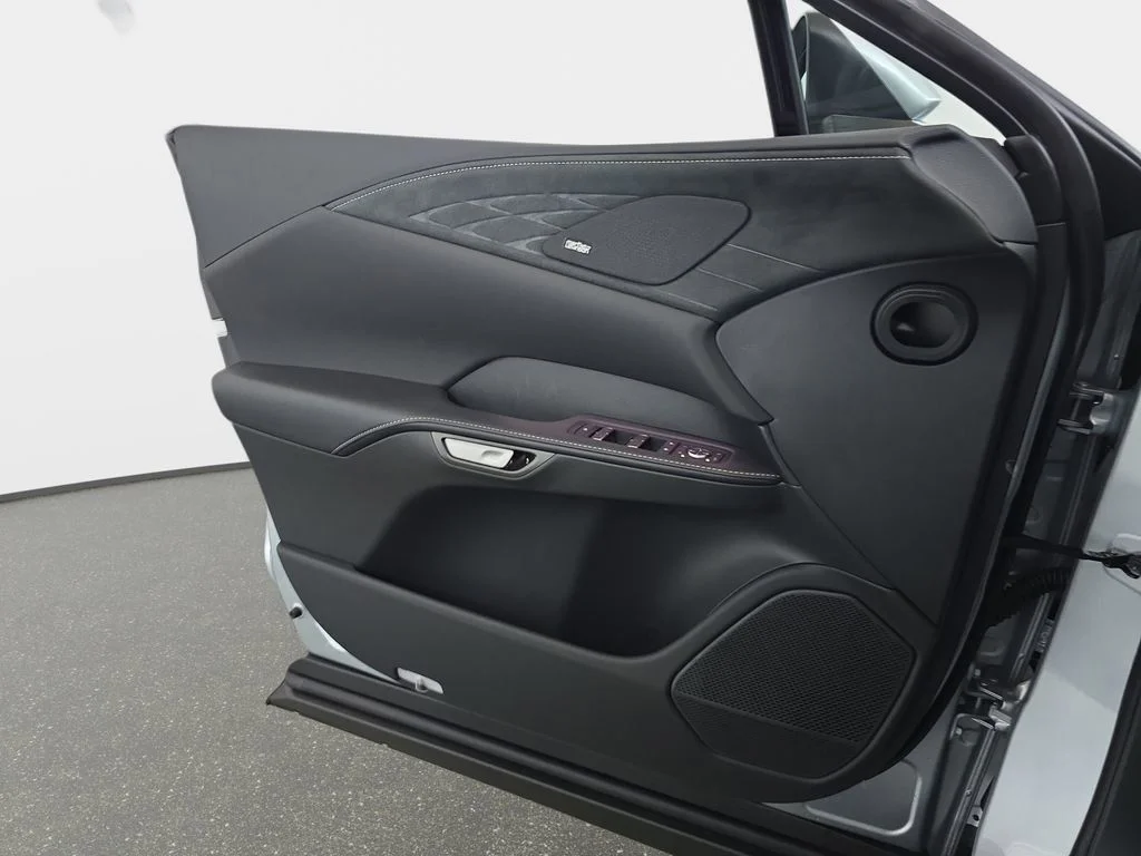 New 2026 Iridium Lexus LUXURY image 25