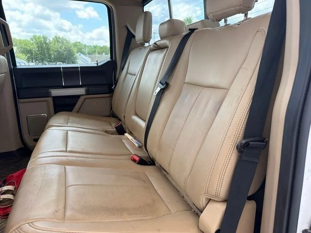 Used 2020 White Ford Lariat image 7