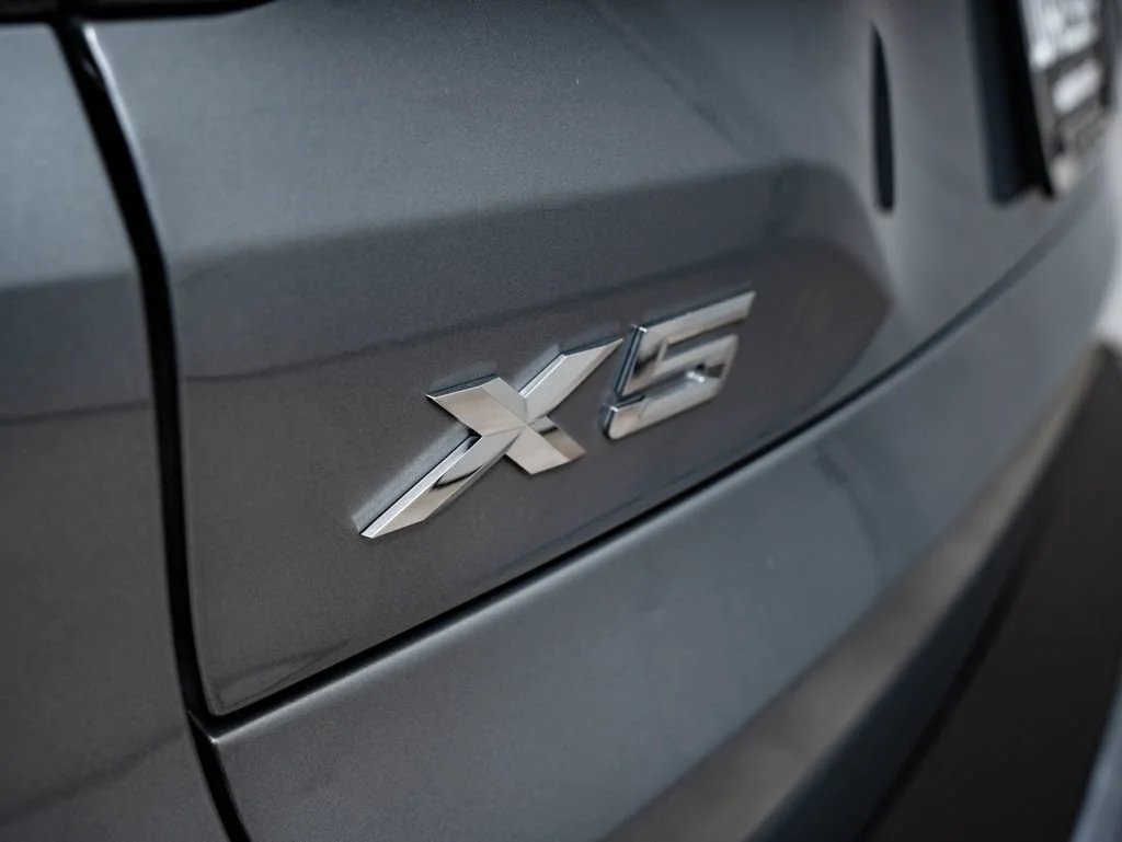 Used 2024 Skyscraper Grey Metallic BMW xDrive40i image 16