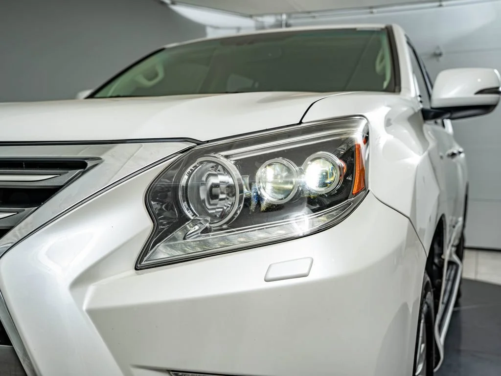 Used 2014 Starfire Pearl Lexus 460 image 13