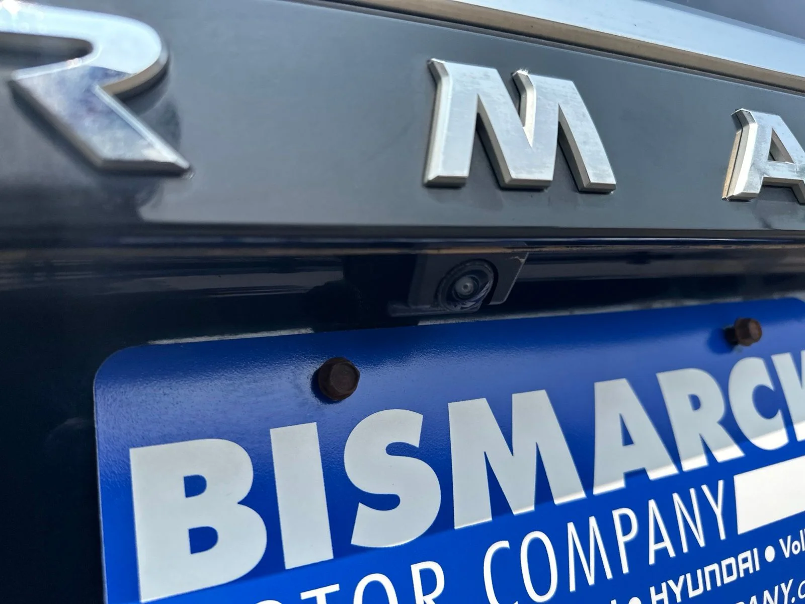 Used 2023 Blue Nissan SL image 6