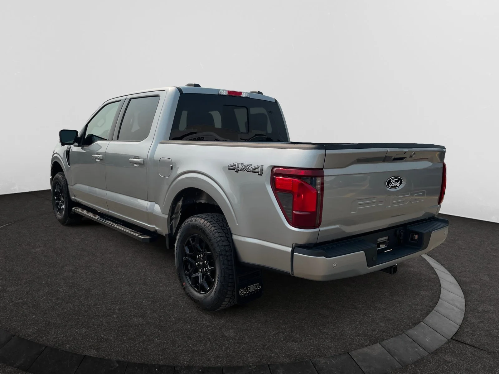 New 2026 Iconic Silver Metallic Ford XLT image 3