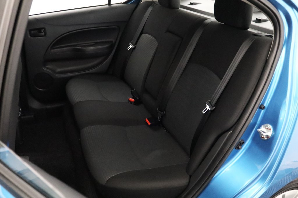 Used 2024 Blue Mitsubishi ES image 12