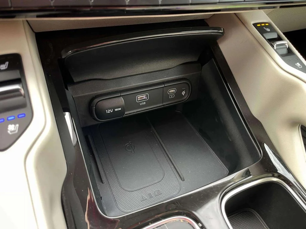 Certified Used 2024 Gravity Gray Kia EX image 14