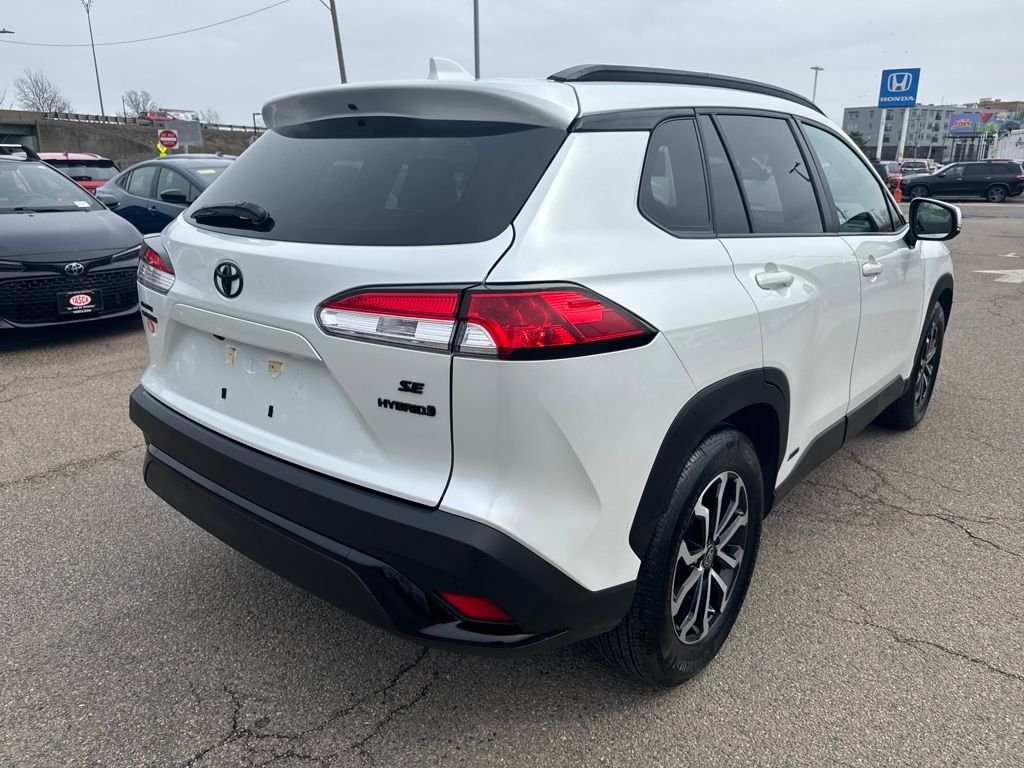 View vehicle photo 7