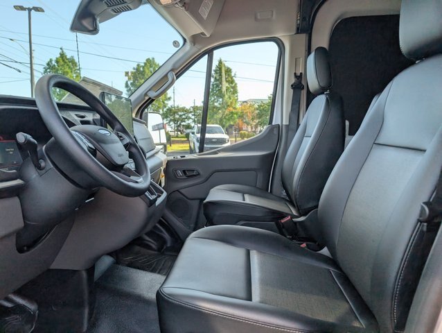 New 2026 Oxford White Ford Cargo Van image 19