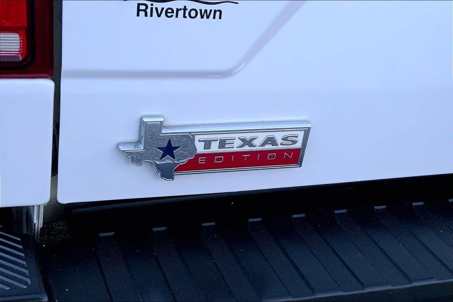 Used 2018 Oxford White Ford XLT image 30