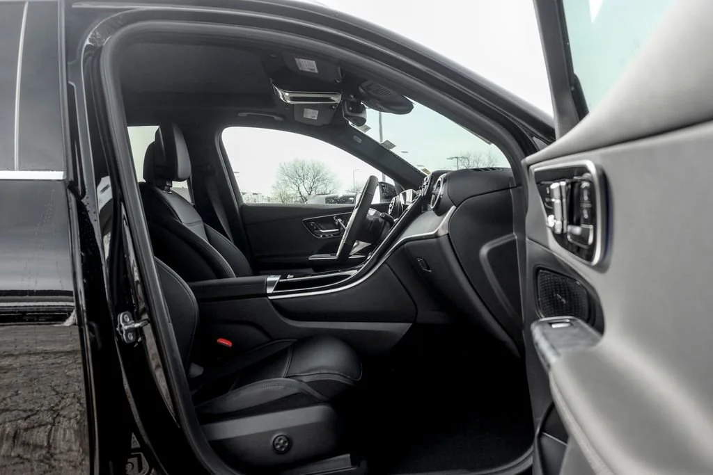 New 2026 Black Mercedes-Benz GLC 300 image 52