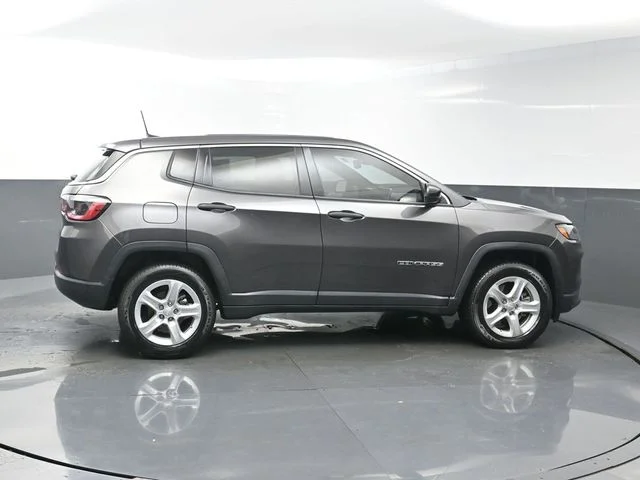 Used 2023 Gray Jeep Sport image 8