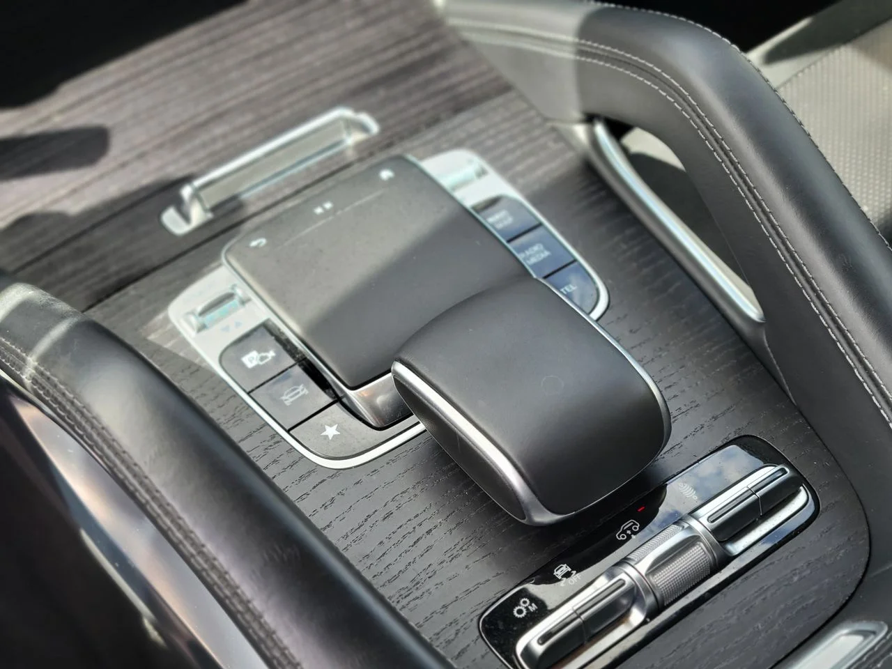 Certified Used 2023 Silver Mercedes-Benz GLE 53 AMG® image 33