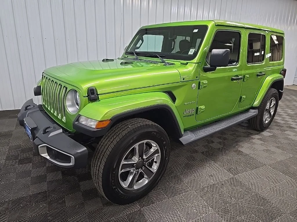 Used 2020 Gr Jeep Sahara image 8