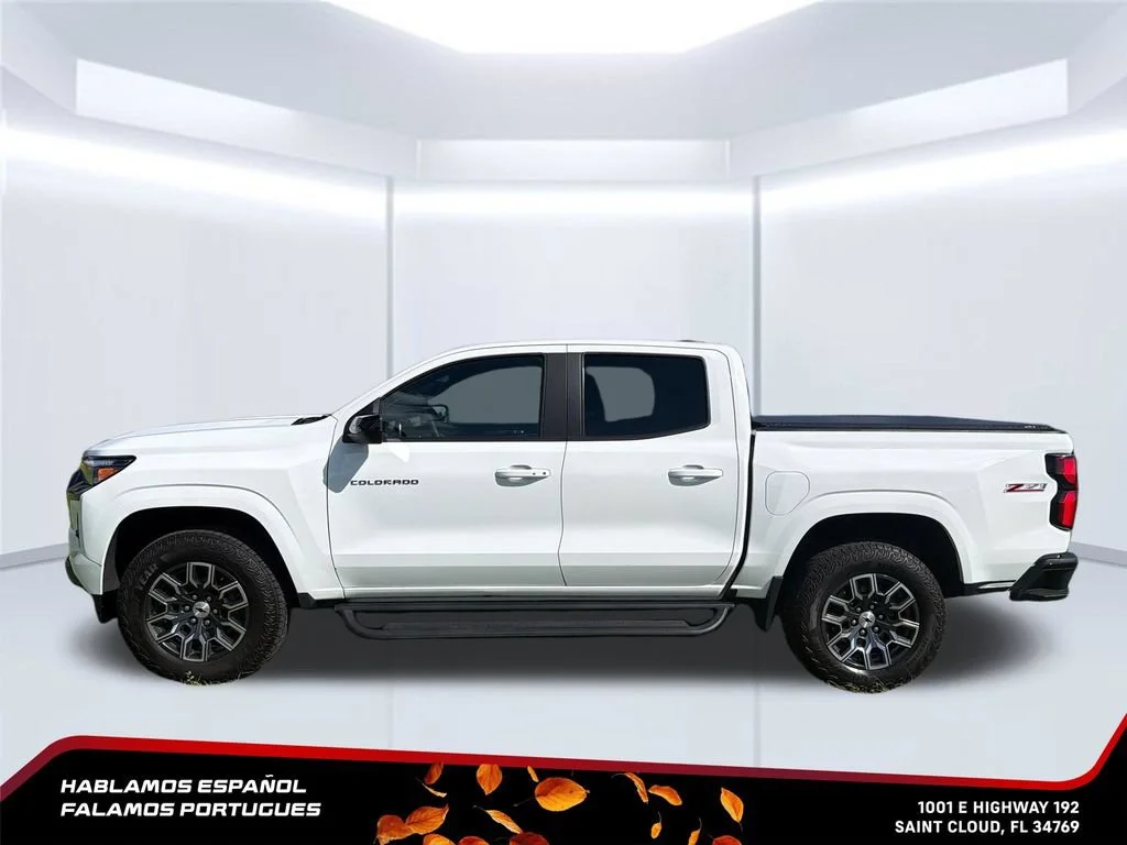 Used 2023 SUMMIT WHITE Chevrolet 4WD Z71 image 2