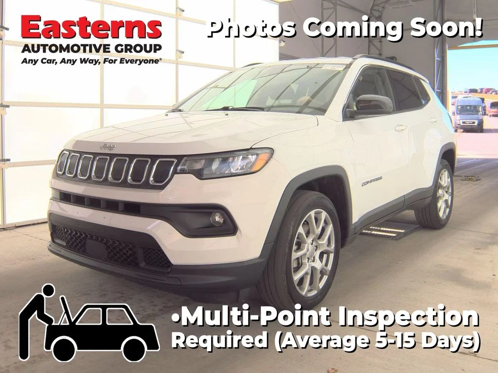 Used 2022 White Jeep Latitude Lux image 1