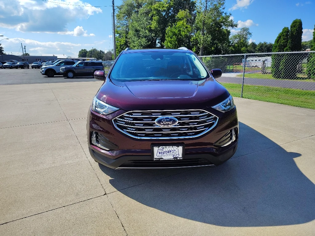 Used 2021 Burgundy Velvet Metallic Tinted Clearcoat Ford SEL image 8