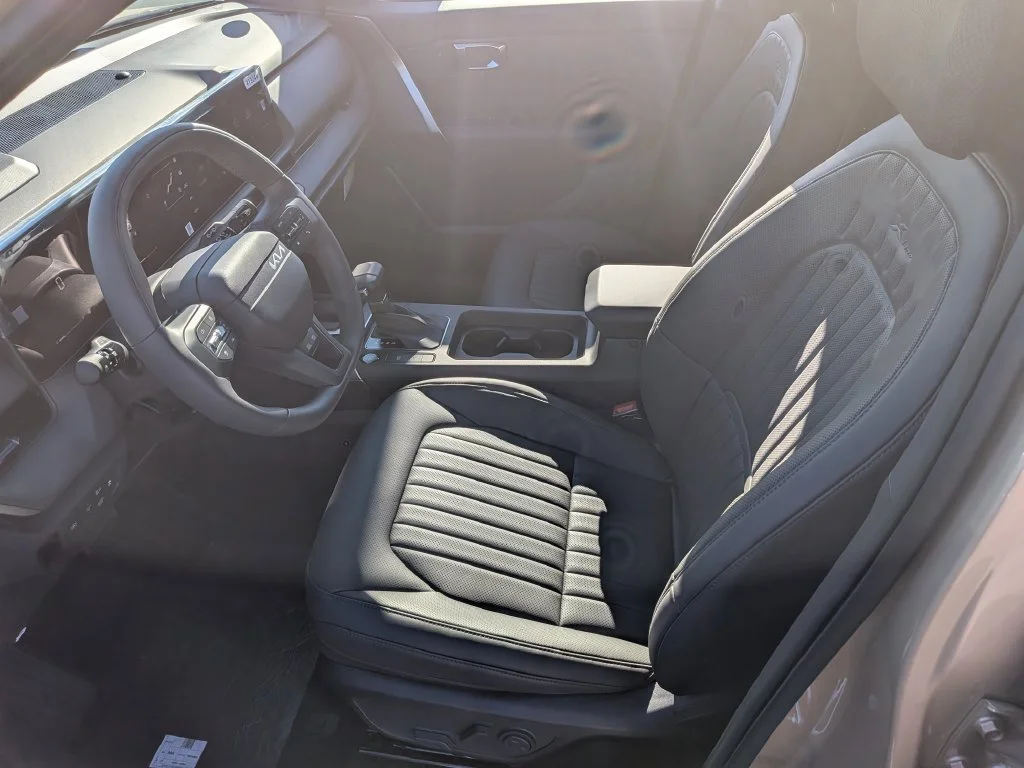 New 2027 Terrain Brown Kia X-Line S image 45