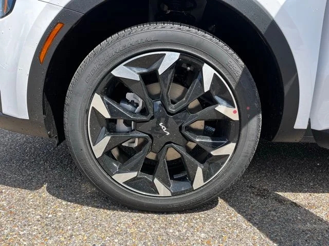New 2026 White Kia EX image 7