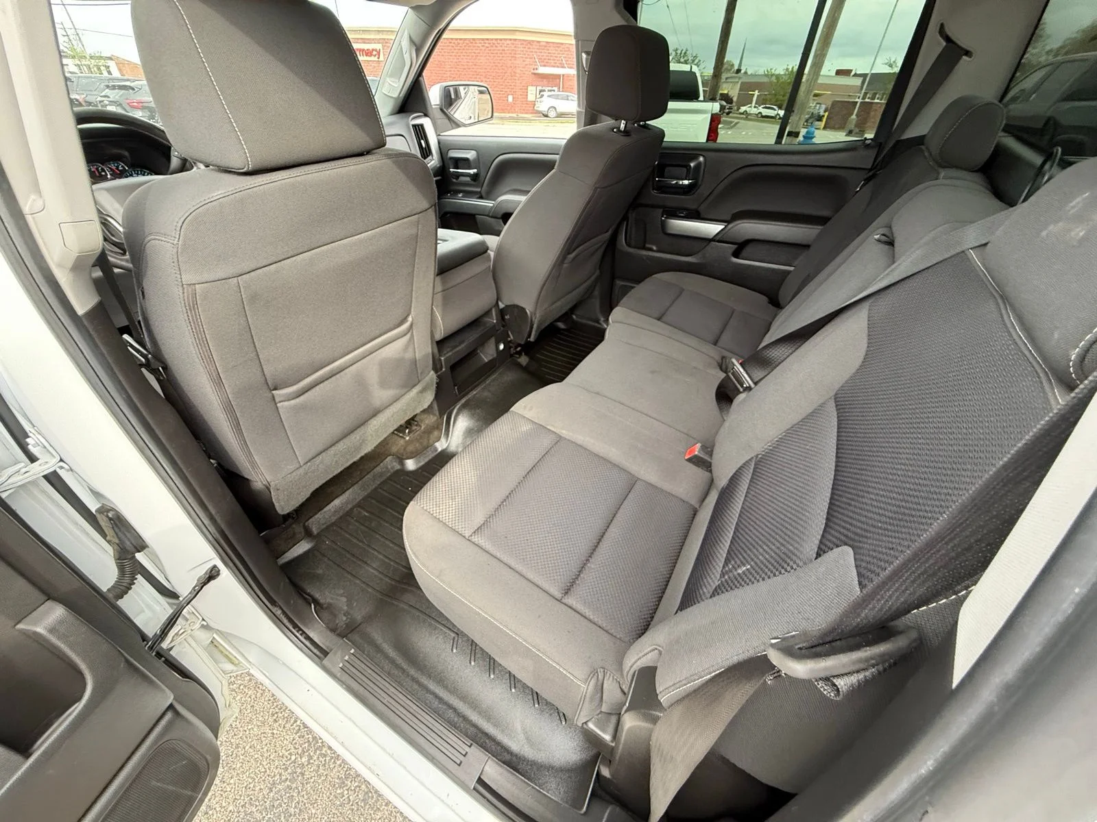 Used 2018 White Chevrolet LT image 21
