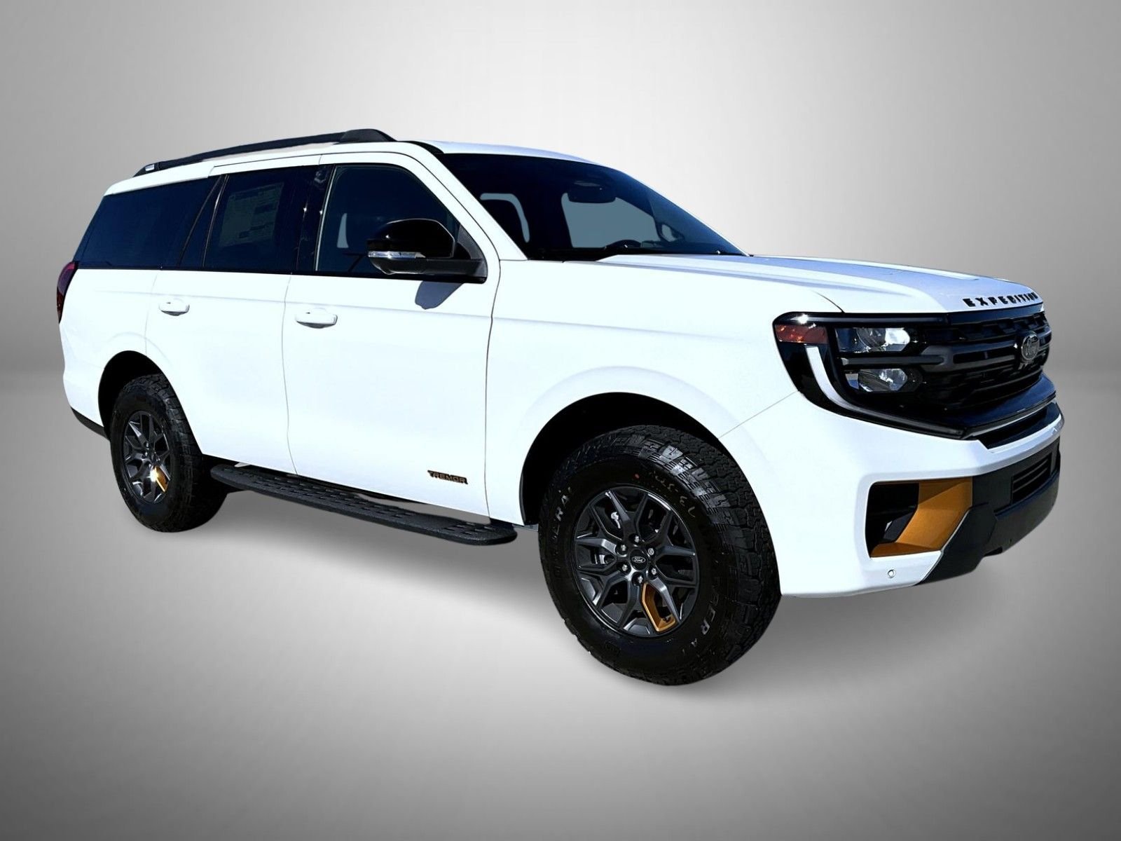 New 2026 Star White Metallic Tri-Coat Ford Tremor image 3