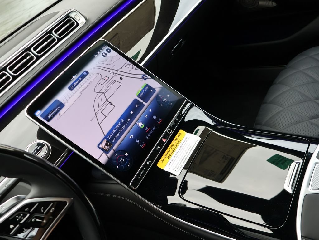 New 2026 Graphite Grey Metallic Mercedes-Benz S 580 image 21