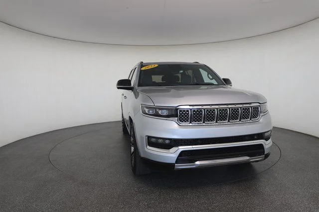 Used 2023 Silver Jeep Series III image 29