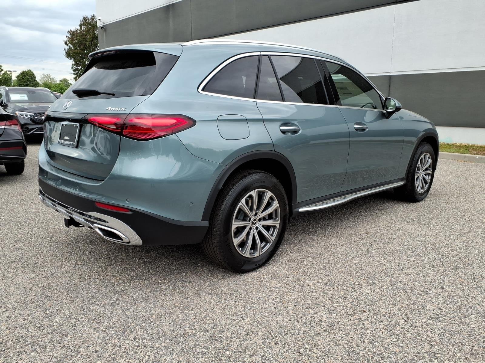 New 2026 SILVER Mercedes-Benz GLC 300 image 6