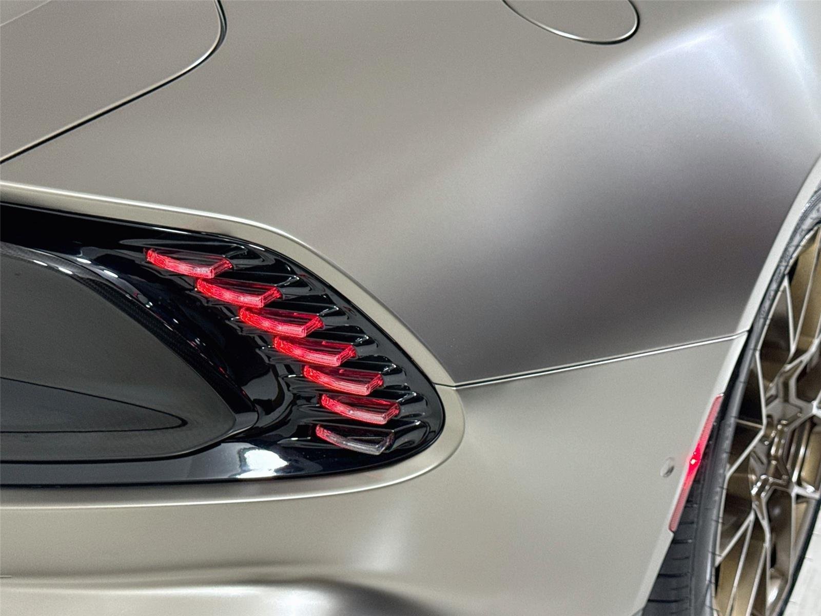Used 2025  Aston Martin  image 35
