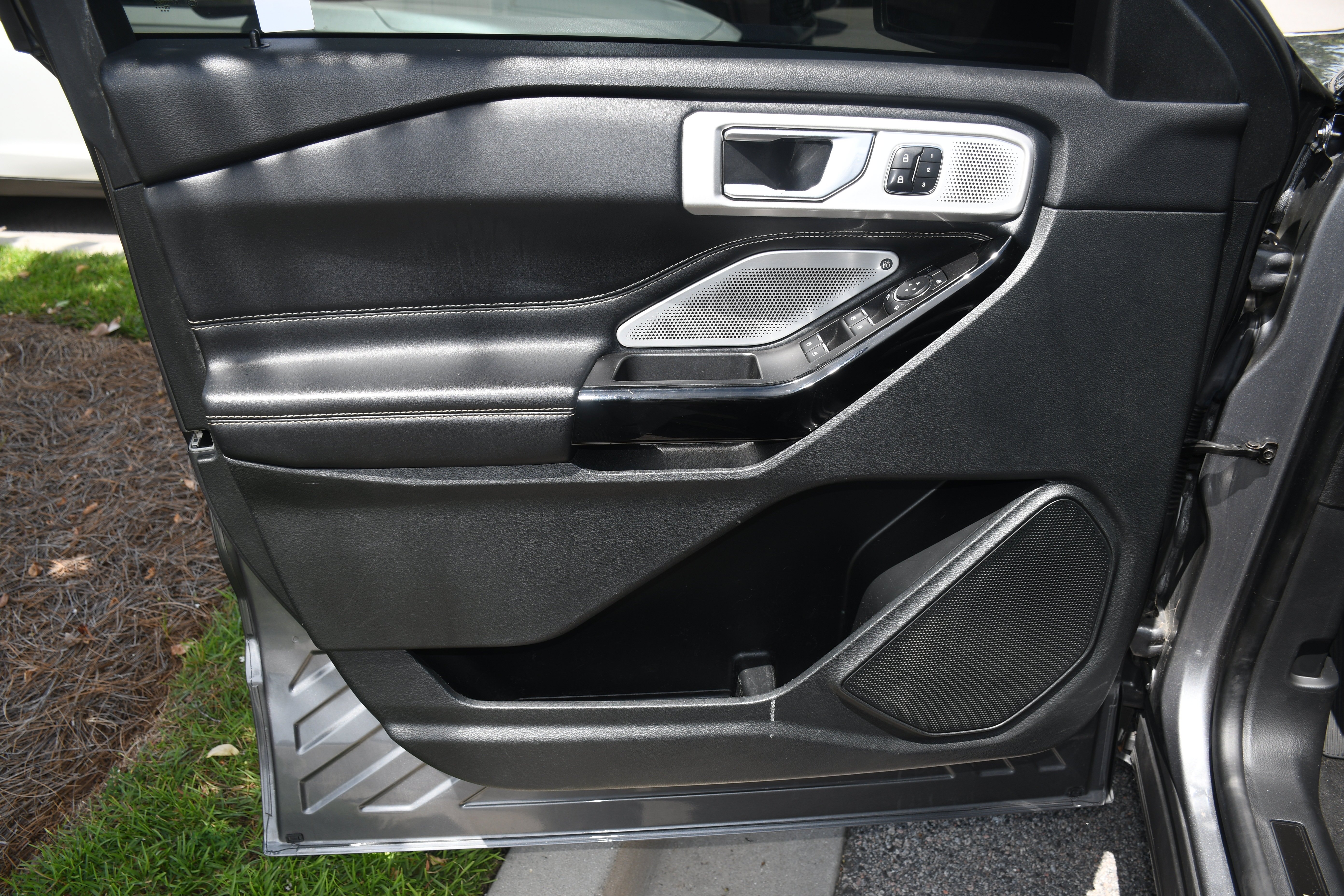 Used 2022 Gray Ford ST image 10